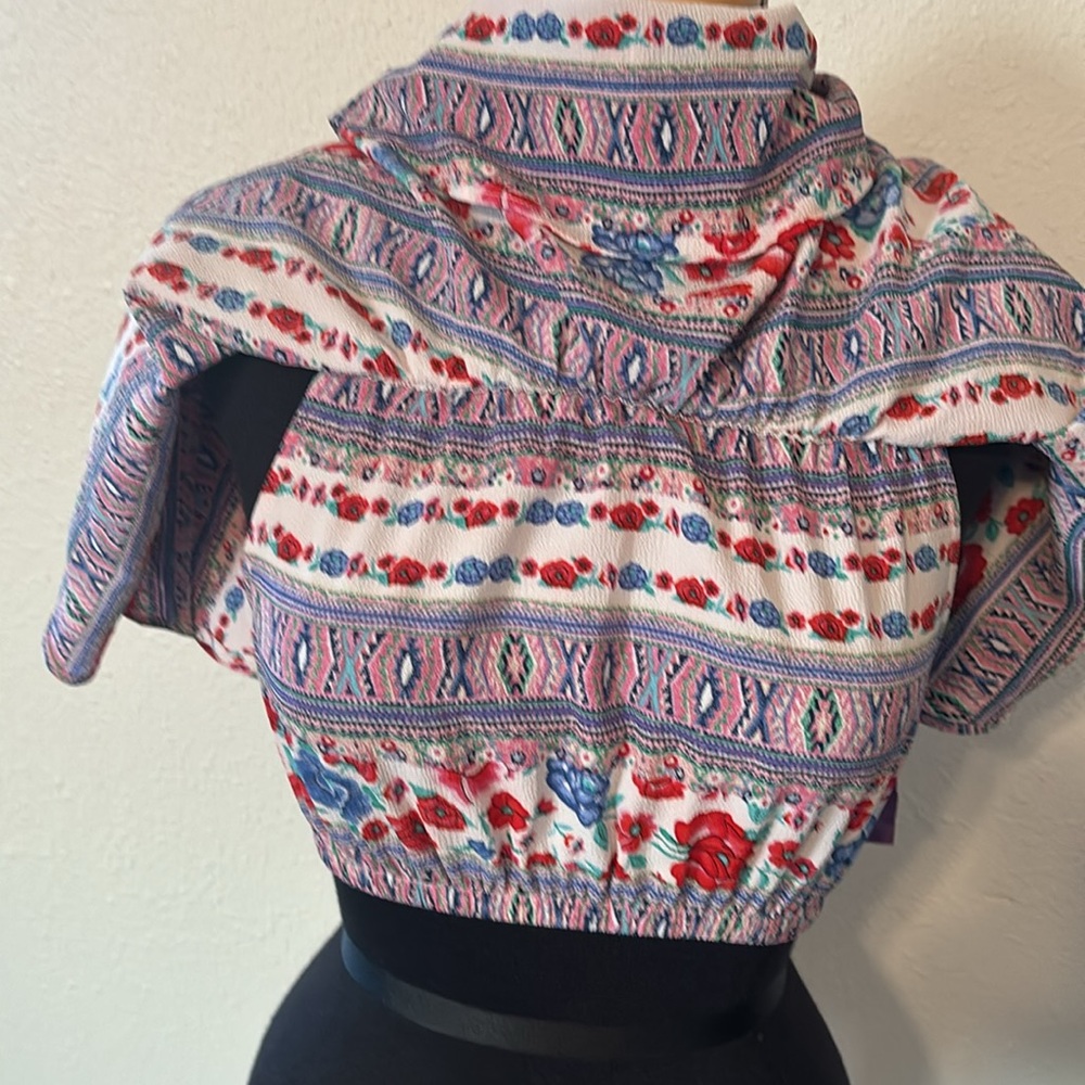 Show me Your Mumu Ruffle Crop Top size Medium - Picture 7 of 9